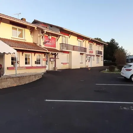 호텔 Le Cormier 9 2*