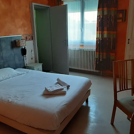 Le Cormier 9 2* ショレ