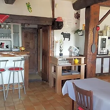 Le Cormier 9 Szálloda Cholet
