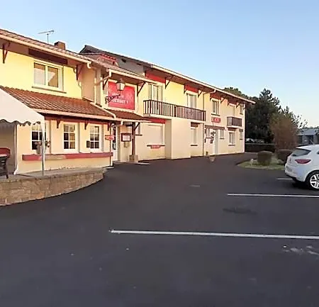 Le Cormier 9 Отель 2*
