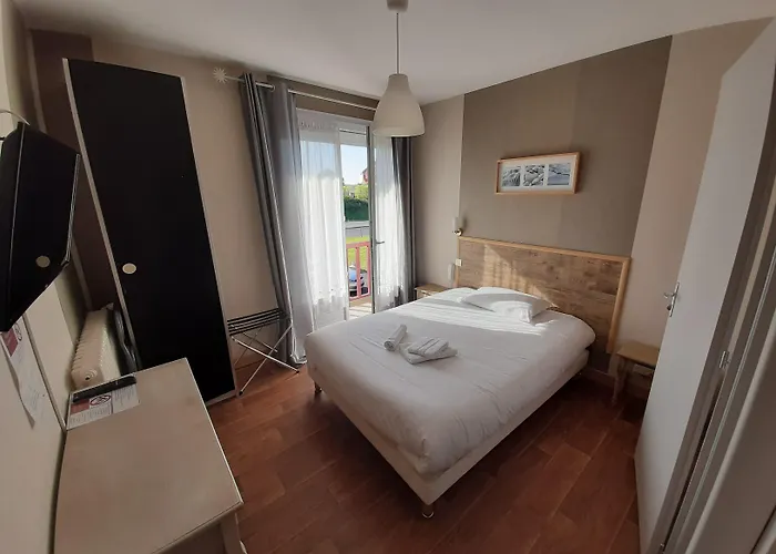 Le Cormier 9 2* Cholet